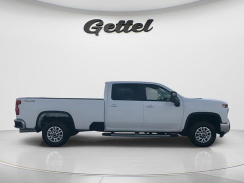 Used 2025 Chevrolet Silverado 2500 LT w/ Convenience Package AWD/4WD image 4