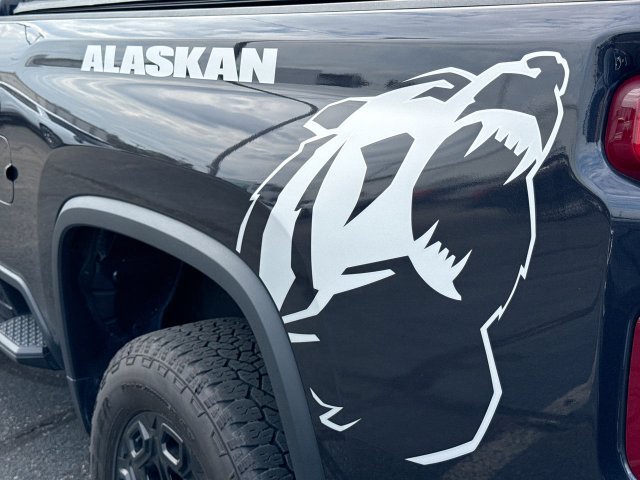 Used 2024 Chevrolet Silverado 2500 LT w/ All Star Edition AWD/4WD image 10