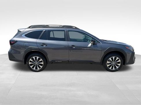 Certified 2025 Subaru Outback Limited AWD/4WD image 8