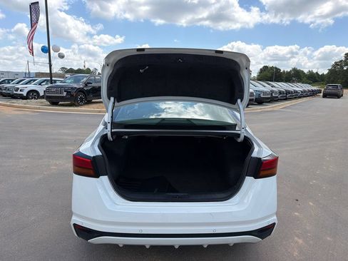 Used 2025 Nissan Altima 2.5 SV FWD image 18