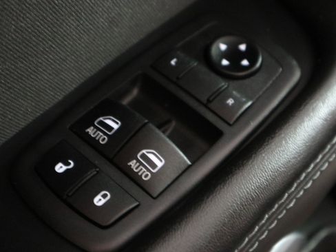 Used 2019 Dodge Challenger R/T Scat Pack image 32