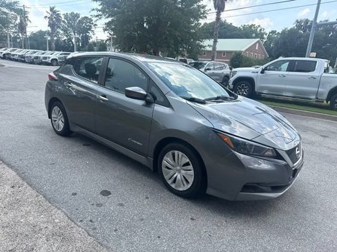 Used 2018 Nissan Leaf S w/ S Charge Package FWD image 6