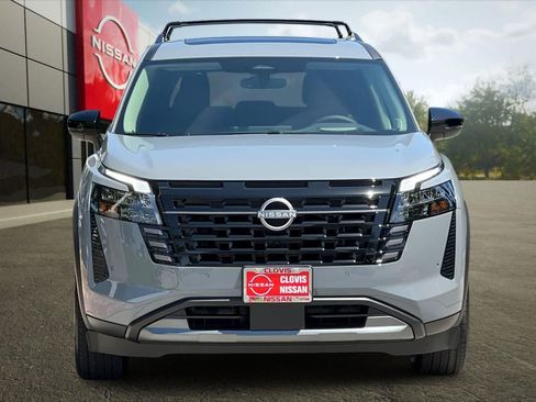 New 2026 Nissan Pathfinder Platinum AWD/4WD image 11