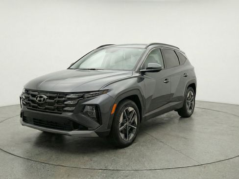 Used 2025 Hyundai Tucson SEL image 3