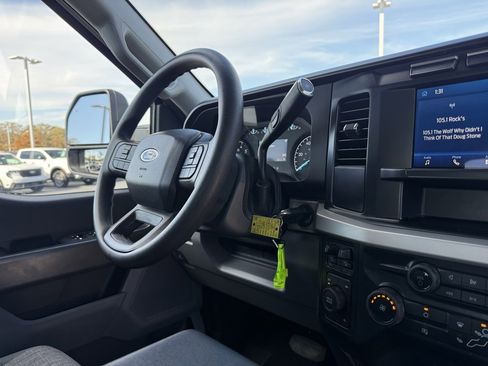 Used 2024 Ford F250 XLT image 32