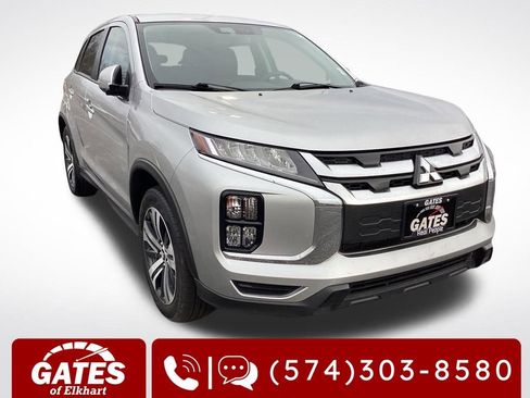 Used 2025 Mitsubishi Outlander Sport SE AWD/4WD image 1