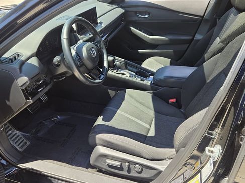 Used 2023 Honda Accord Sport image 10
