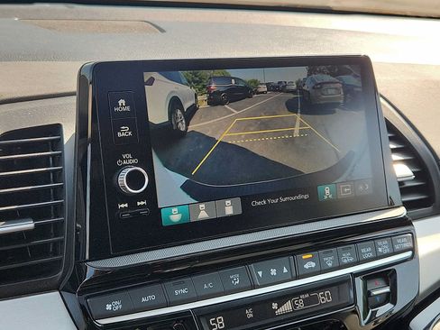 Certified 2025 Honda Odyssey Touring image 17
