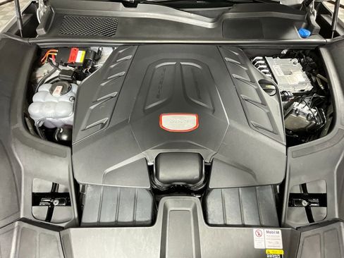 Used 2022 Porsche Cayenne GTS image 29