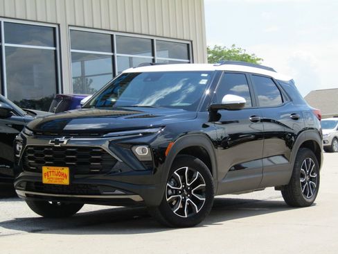 Used 2025 Chevrolet TrailBlazer ACTIV w/ Convenience Package AWD/4WD image 12