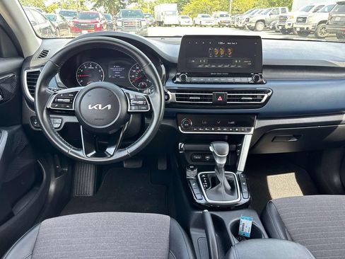 Used 2022 Kia Seltos Nightfall Edition AWD/4WD image 10