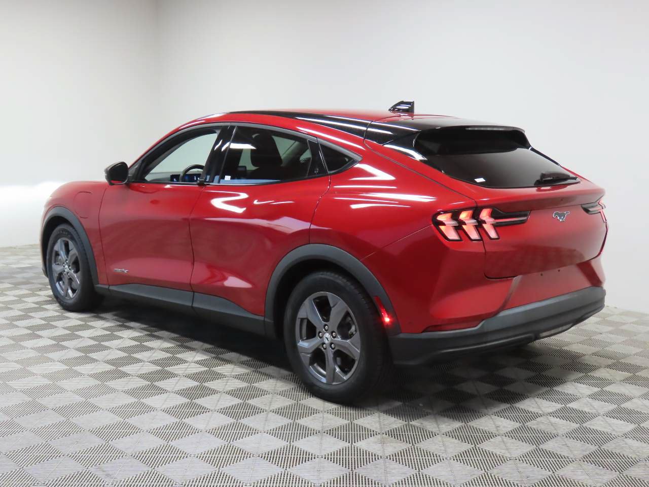 Used 2023 Ford Mustang Mach-E Select RWD image 3