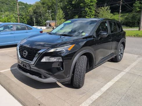 Used 2022 Nissan Rogue SV AWD/4WD image 1