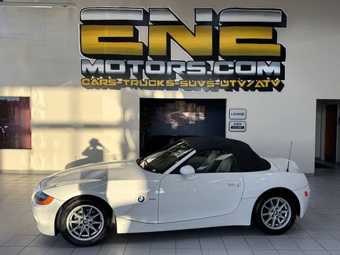 Used 2003 BMW Z4 2.5i image 39