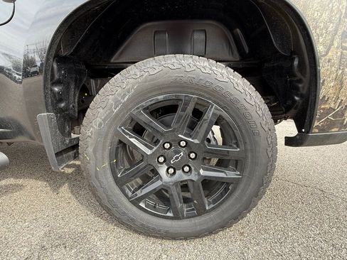 New 2026 Chevrolet Silverado 1500 Custom AWD/4WD image 31