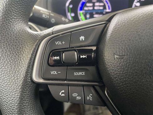 Used 2018 Honda Accord Hybrid image 25