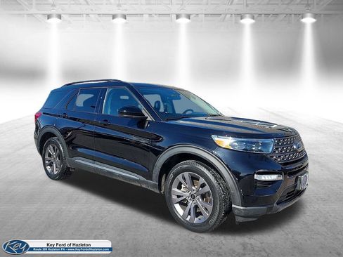 Used 2023 Ford Explorer XLT w/ Equipment Group 202A AWD/4WD image 1
