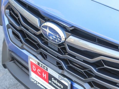 Used 2025 Subaru Crosstrek 2.0i Premium AWD/4WD image 9