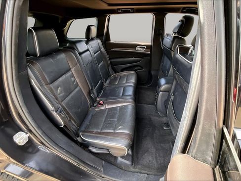 Used 2014 Jeep Grand Cherokee Overland w/ Advanced Technology Group AWD/4WD image 19