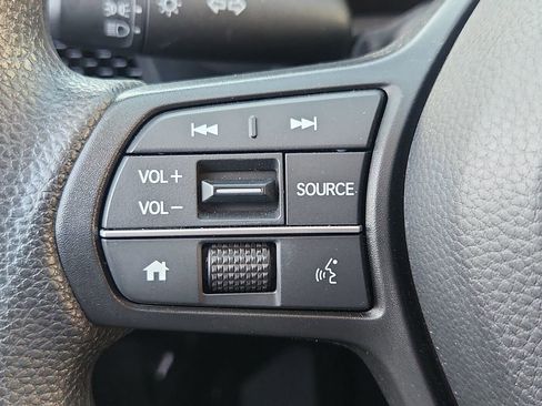 Used 2025 Honda CR-V LX image 26