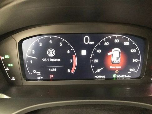 Used 2025 Acura Integra image 10