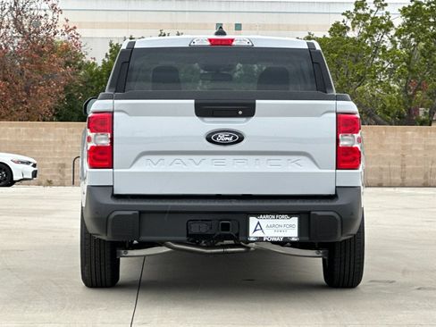 New 2025 Ford Maverick XLT w/ XLT Luxury Package AWD/4WD image 5
