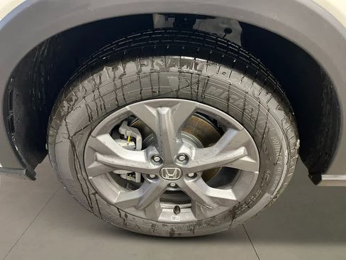 New 2026 Honda HR-V LX image 10