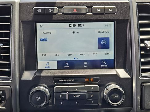 Used 2022 Ford F250 XLT w/ XLT Premium Package AWD/4WD image 16