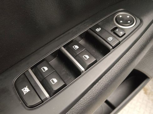 Used 2021 Kia Forte LXS image 27