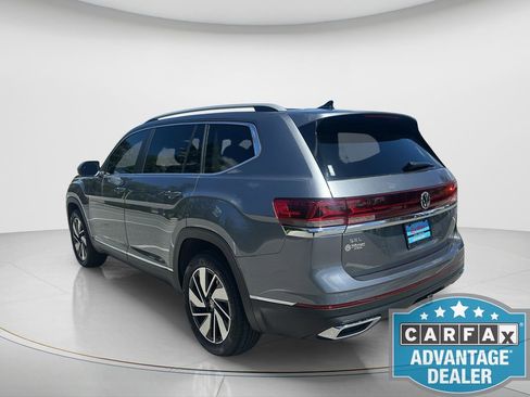 Used 2025 Volkswagen Atlas SEL image 3