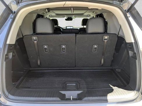 Used 2025 Honda Pilot Touring image 6