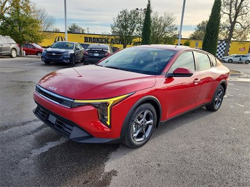 New 2025 Kia K4 LXS image 7
