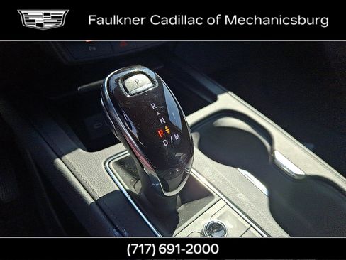 Used 2025 Cadillac XT4 Premium Luxury AWD/4WD image 4