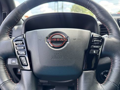 Used 2022 Nissan Frontier PRO-4X AWD/4WD image 12