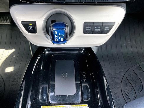 Used 2018 Toyota Prius Prime Plus FWD image 24