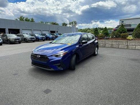 Used 2024 Subaru Impreza 2.0i AWD/4WD image 3
