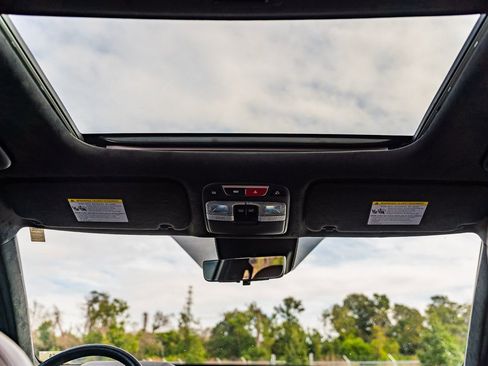 Used 2024 Kia Telluride SX Prestige image 23