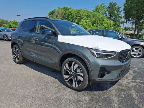 New 2026 Volvo XC40 B5 Ultra w/ Protection Package Premier image 1