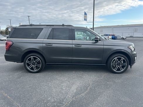 Used 2021 Ford Expedition Max Limited image 5