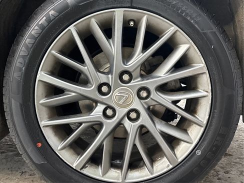 Used 2018 Lexus ES 350 w/ Navigation System Package image 32