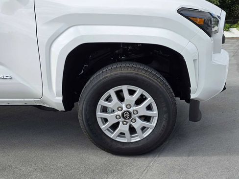 Certified 2025 Toyota Tacoma SR5 image 9