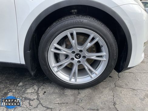 Used 2020 Tesla Model Y Long Range image 75