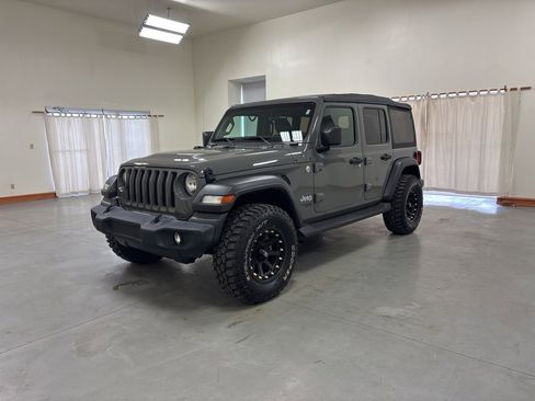 Used 2020 Jeep Wrangler Unlimited Sport S image 4