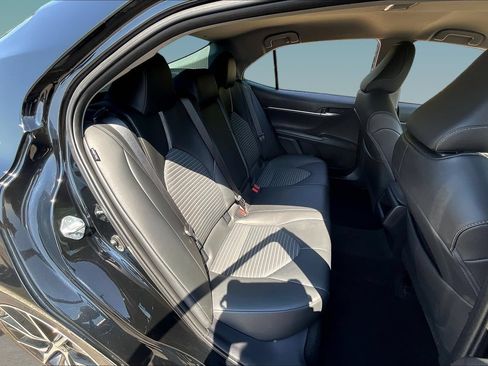 Used 2024 Toyota Camry SE w/ Convenience Package FWD image 25