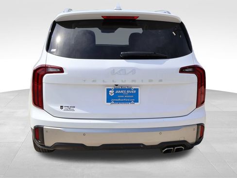 Used 2025 Kia Telluride S FWD image 4