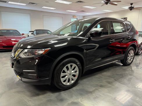 Used 2020 Nissan Rogue S AWD/4WD image 12