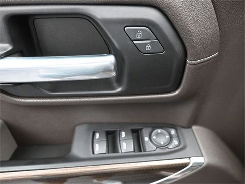 Used 2019 Chevrolet Silverado 1500 LT w/ All-Star Edition image 22