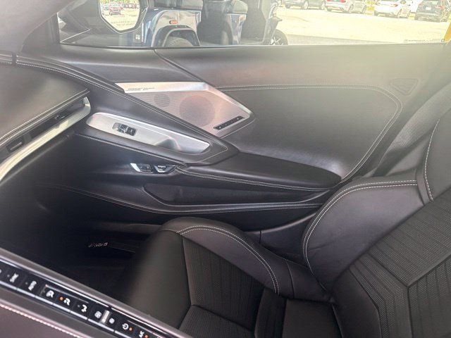 Used 2024 Chevrolet Corvette Stingray Premium Conv w/ Z51 Performance Package RWD image 7