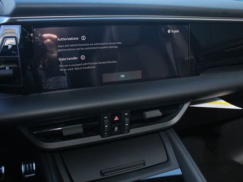 New 2025 Porsche Macan 4S Electric image 17