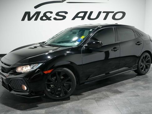 Used 2018 Honda Civic Sport image 2